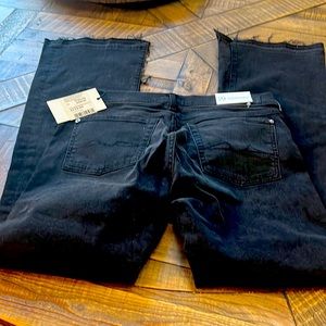Seven for all mankind original Bootcut Release Hem  in Ashberry one size 29